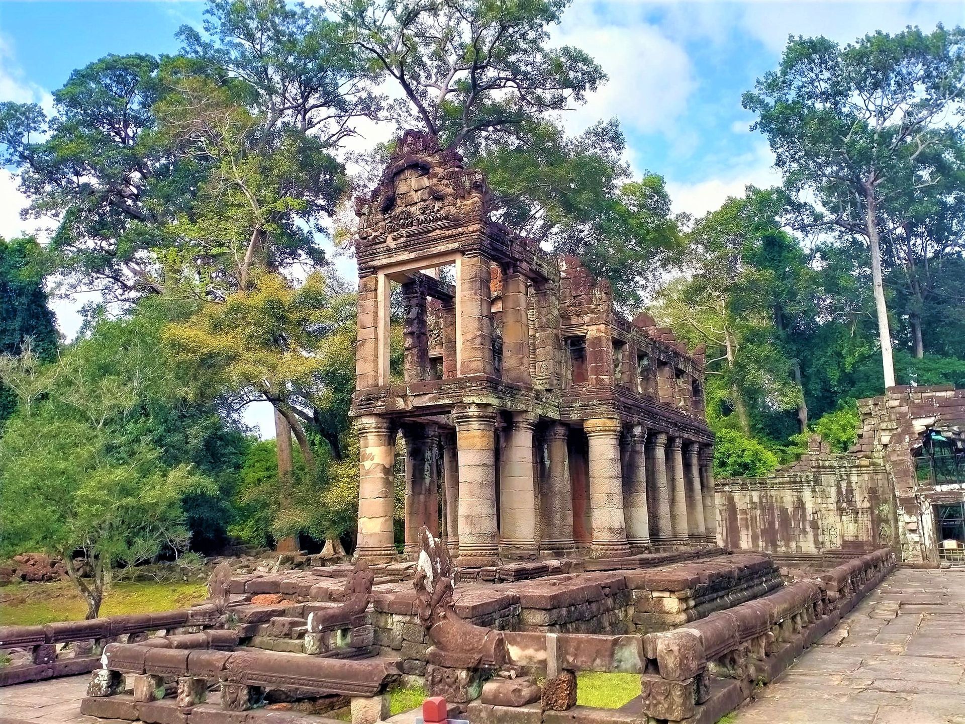 Private 4 day tour Angkor Wat Banteay Srei, Beng Mealea