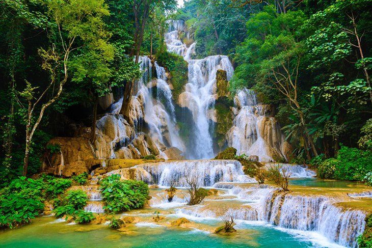 6 Days Laos from Laung Prabang to Vang Vieng and Vientiane