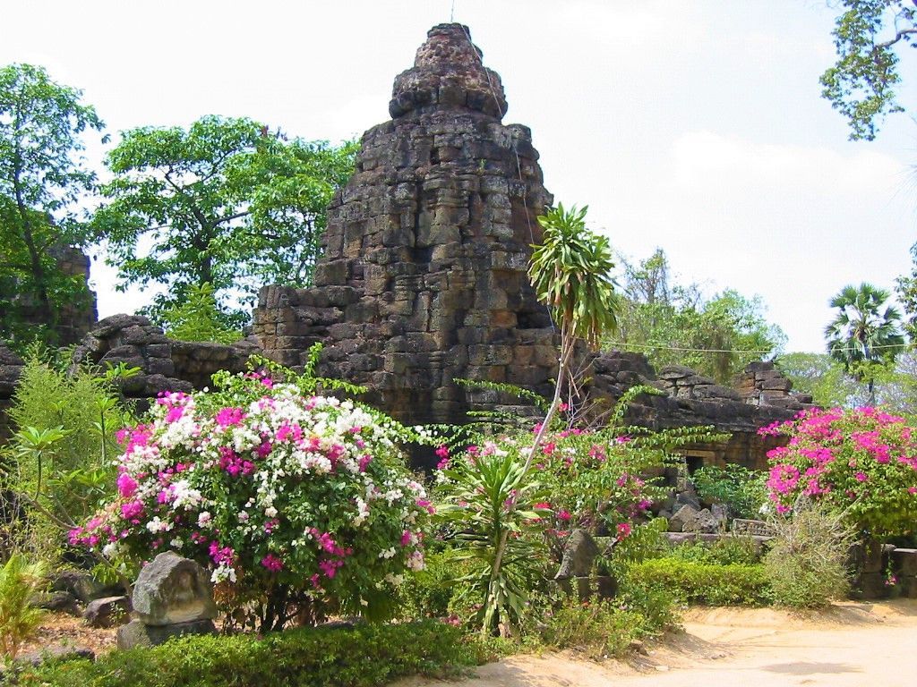 Phnom Chisor Mountain and Tonle Bati Private Day Tour From Phnom Penh