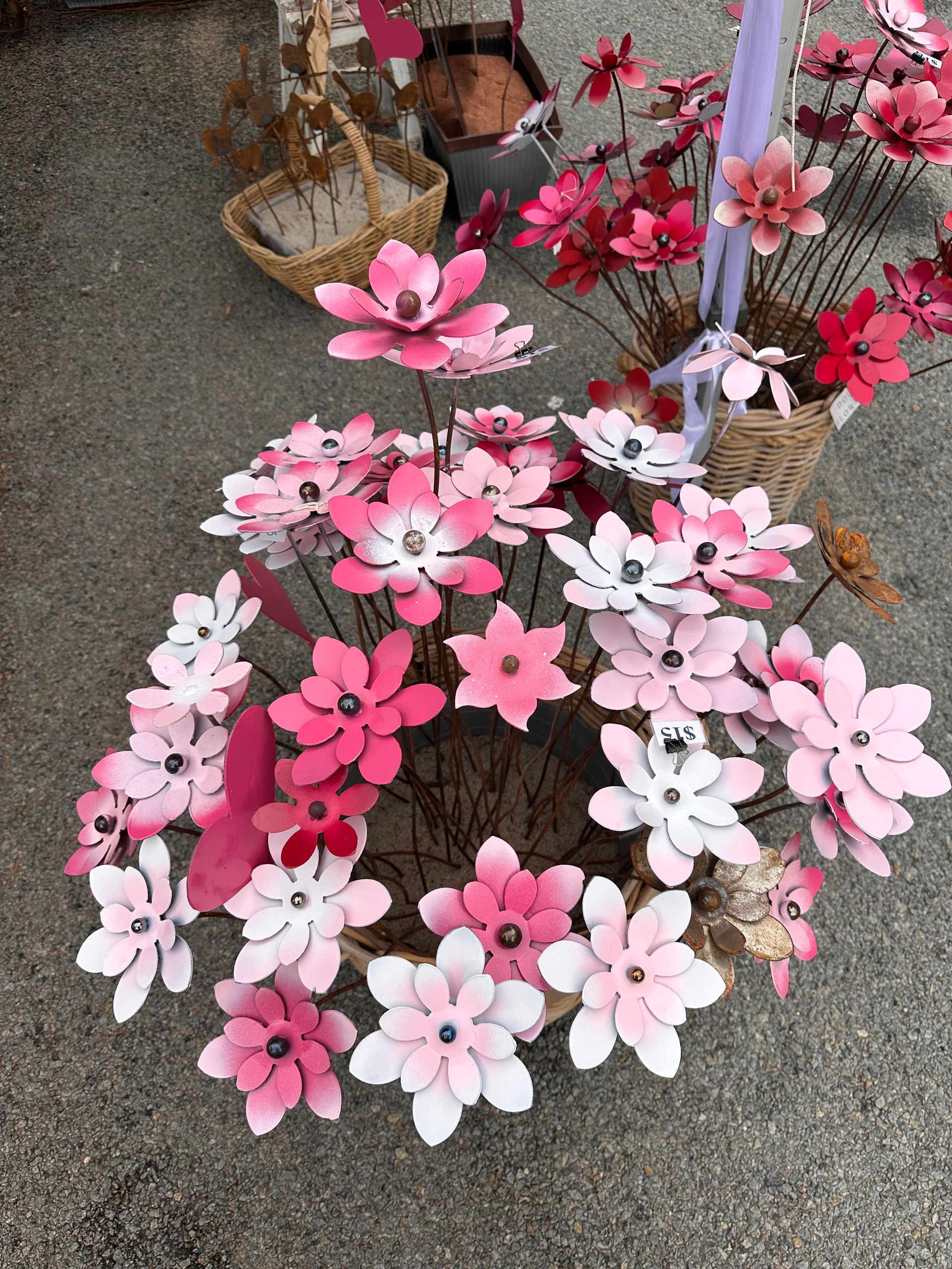 Metal flower single stem