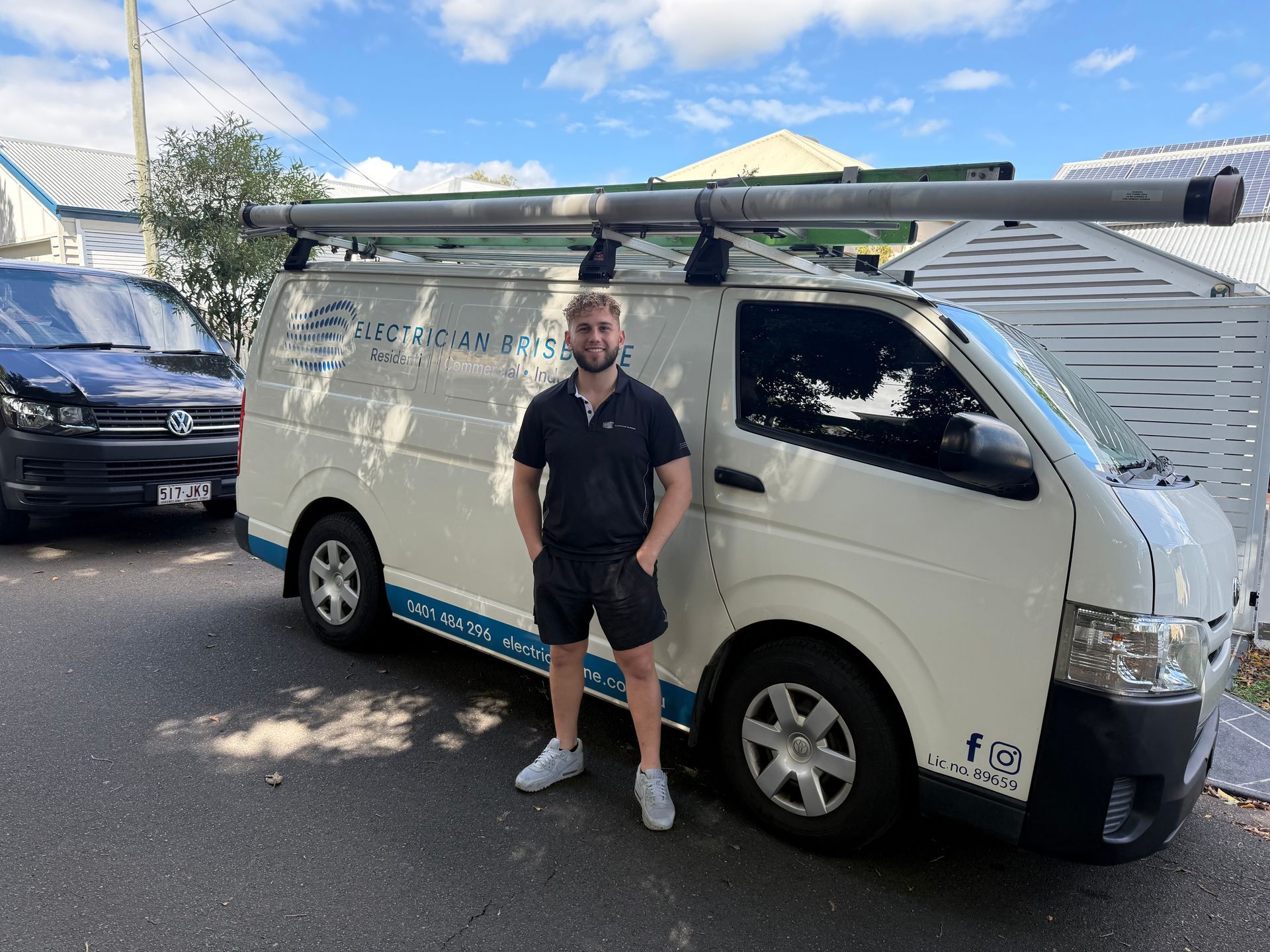 Electrician Brisbane owner