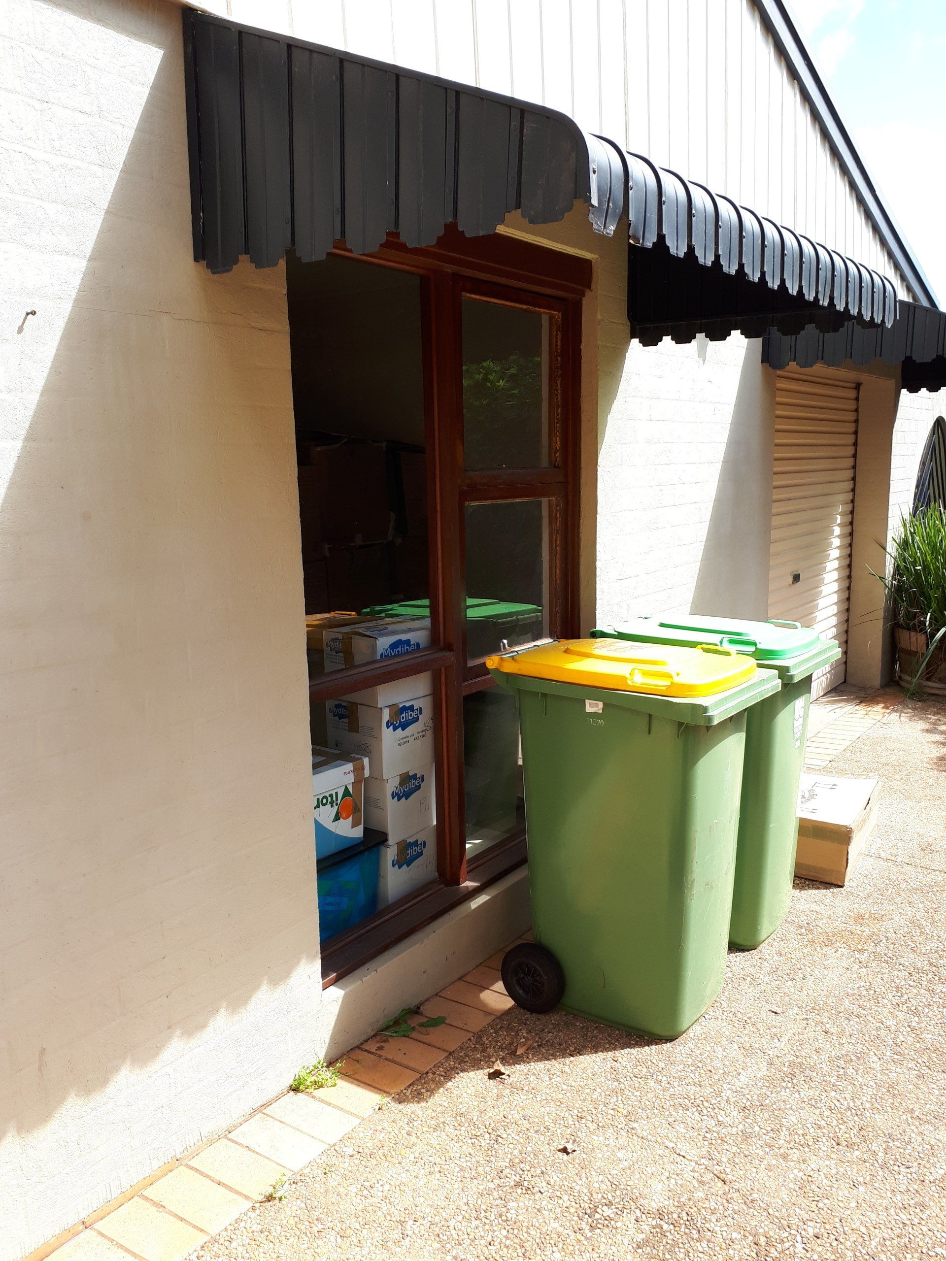 Home extension before photo - side of house