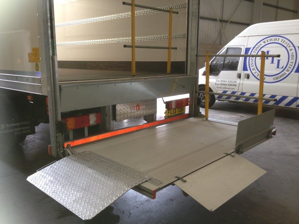 Tail lift repairs and services 5
