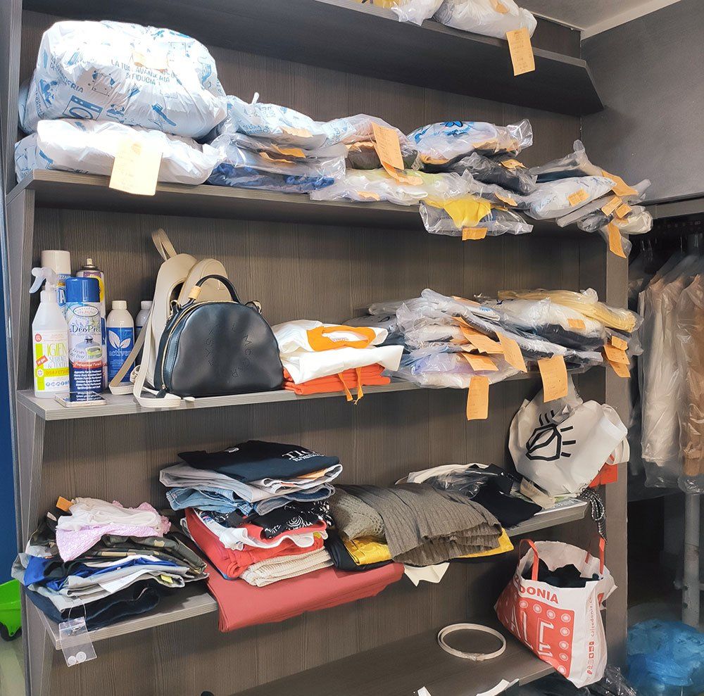 lòavaggio a secco e ad acqua