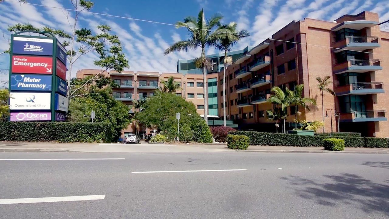 A building with a sign that says emergency on it