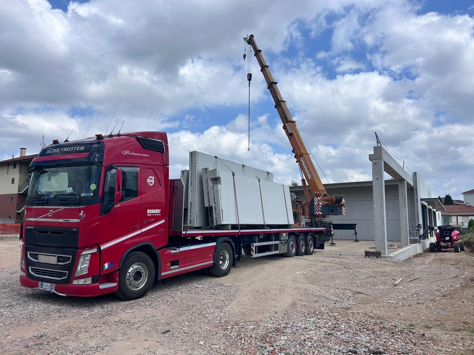 Sollevamento merci da camion