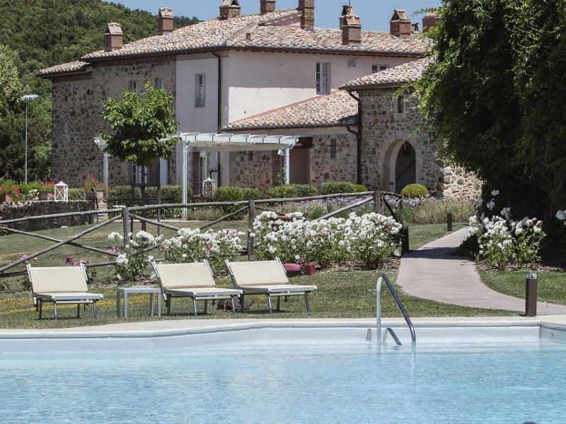 Montalcino vineyard hotel Podere Brizio Foresteria