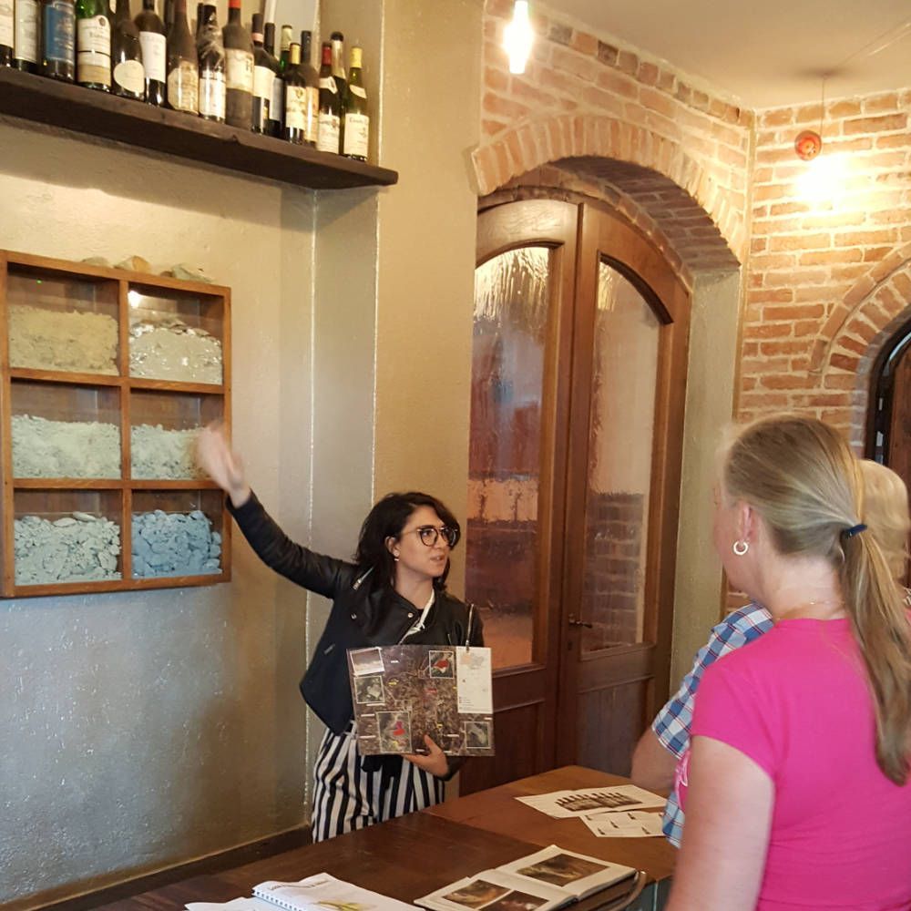 Wijnproeverij in Piemonte bij Matteo Correggia