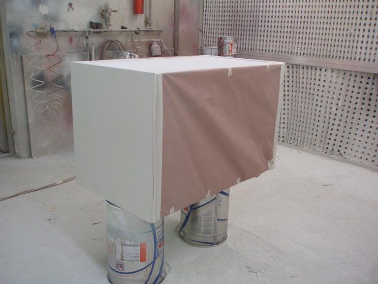 verniciatura mobili in legno