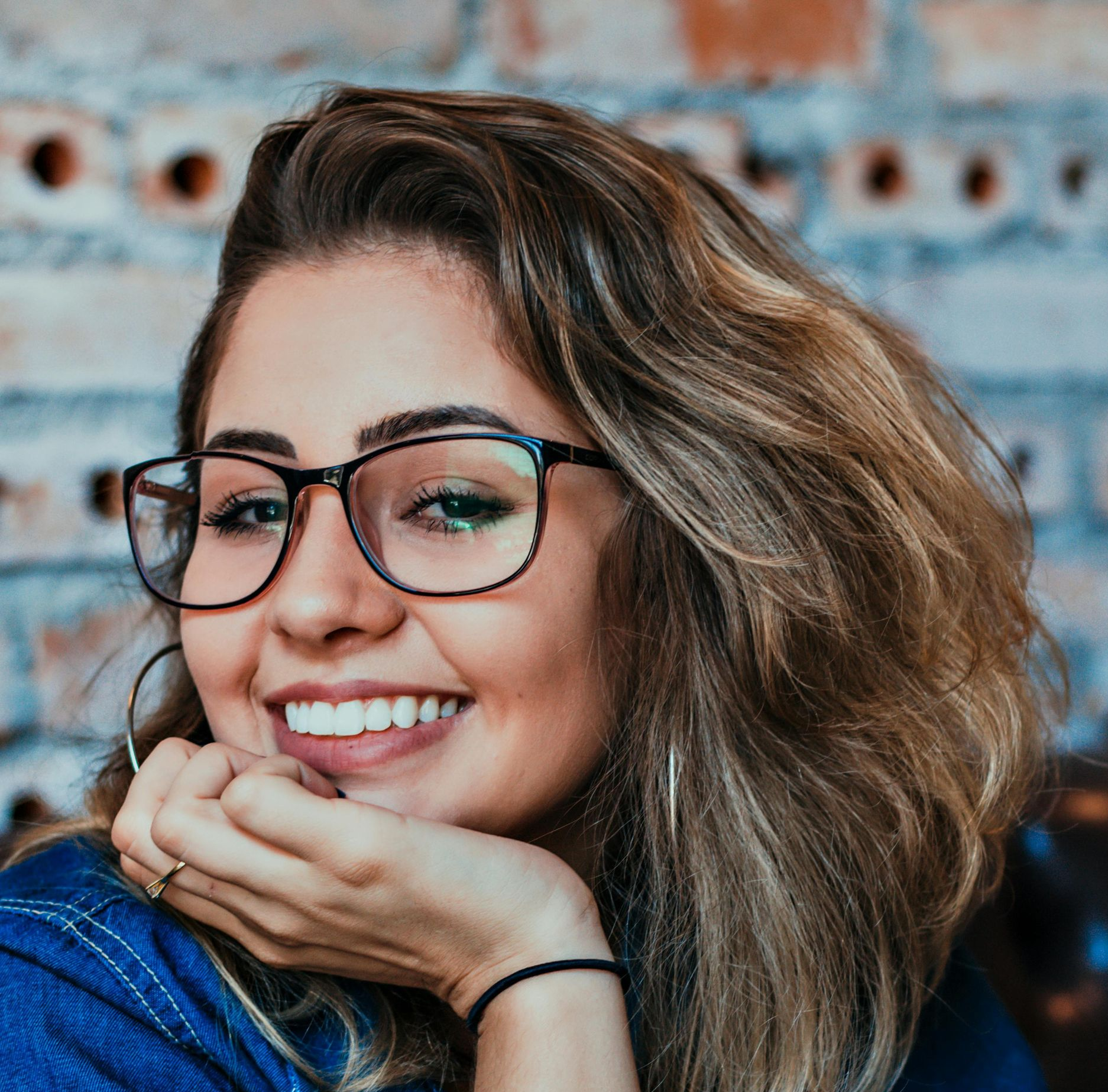 A pile of pills with one that says caf on it