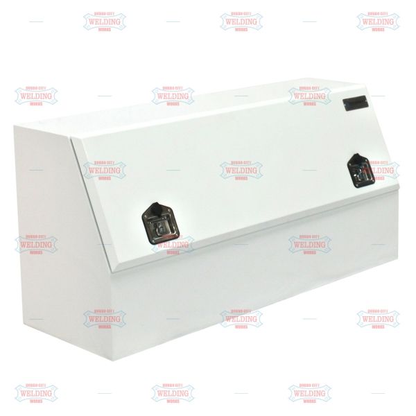 705 Series - Half Lid Closed