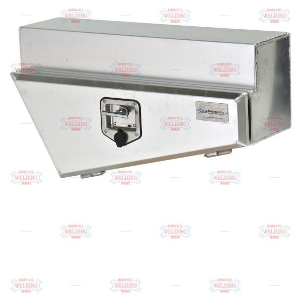 Underbody Tapered - Smooth Aluminium Right of Wheel Closed