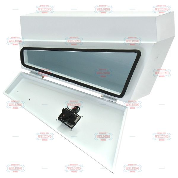 Underbody Tapered - White Steel Left of Wheel Opened