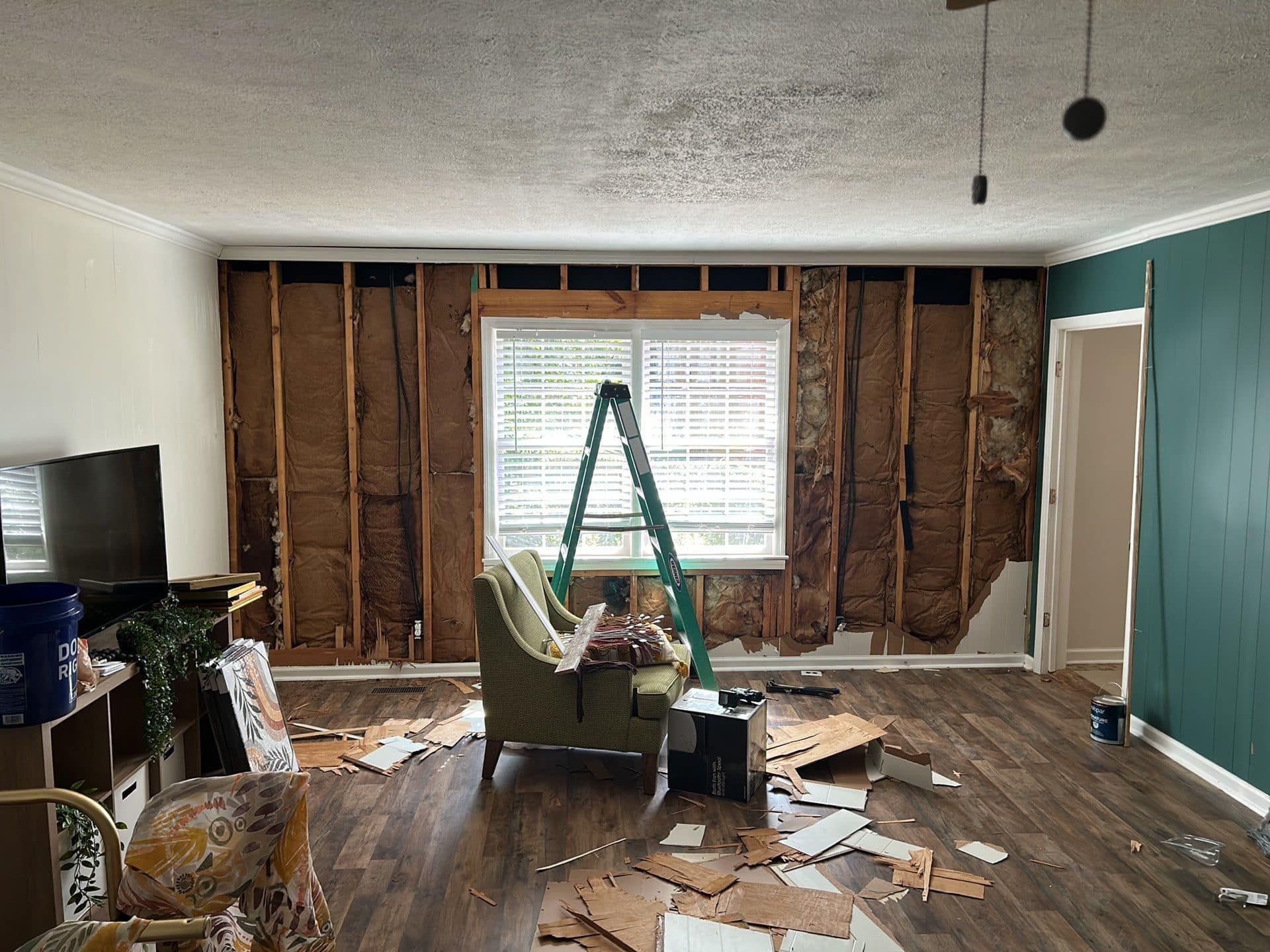 Living Room with the Ladder in the Middle – Columbus, GA – All Veteran Renovators