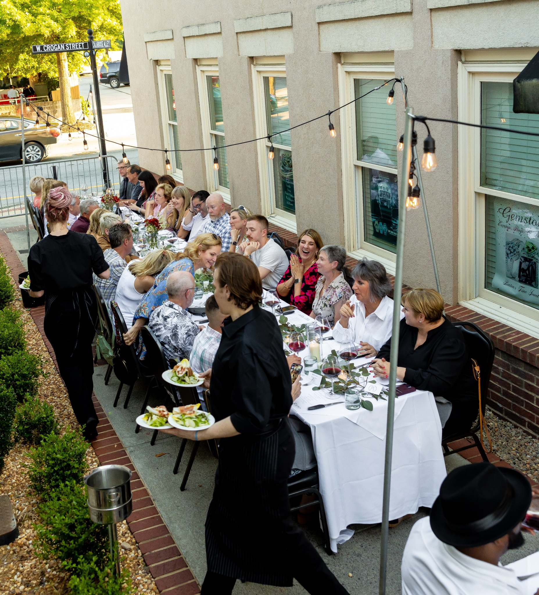 Outdoor Dining at Perry Street