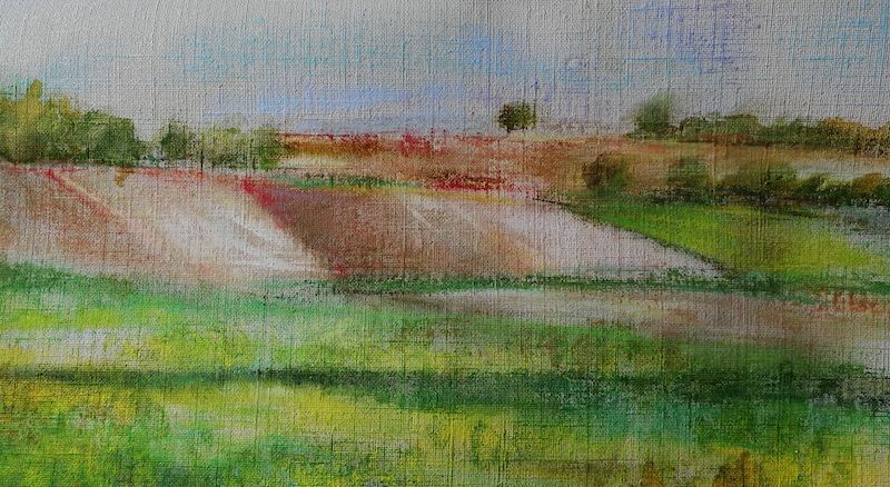 Es una pintura de un paisaje con mucha hierba y árboles.