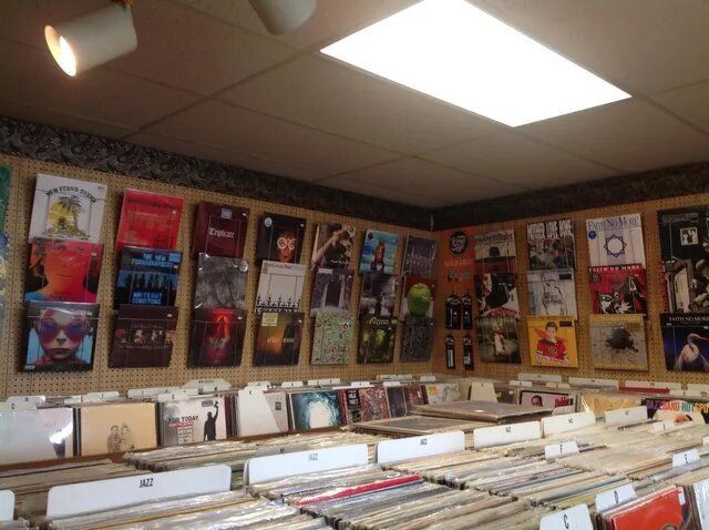 Record Albums Display | Ephrata, PA | Record Connection