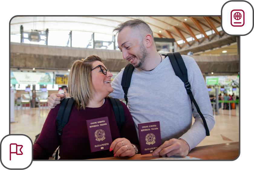 Um homem e uma mulher estão olhando seus passaportes em um aeroporto.