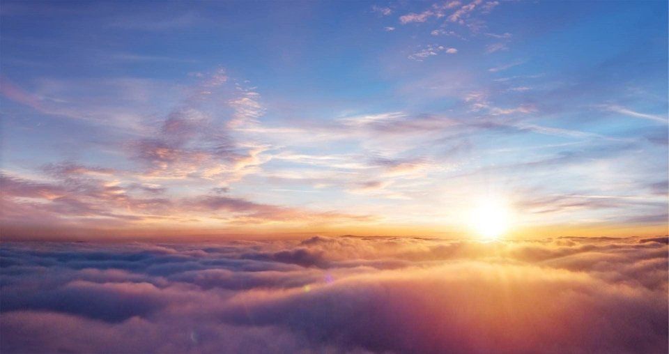 raffigurazione del cielo al tramonto durante i funerali a Udine
