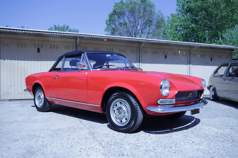 Ripristino interni ed esterni auto d'epoca