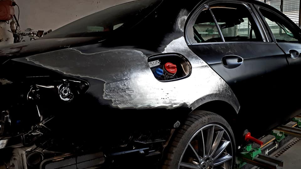 Riverniciatura carrozzeria auto