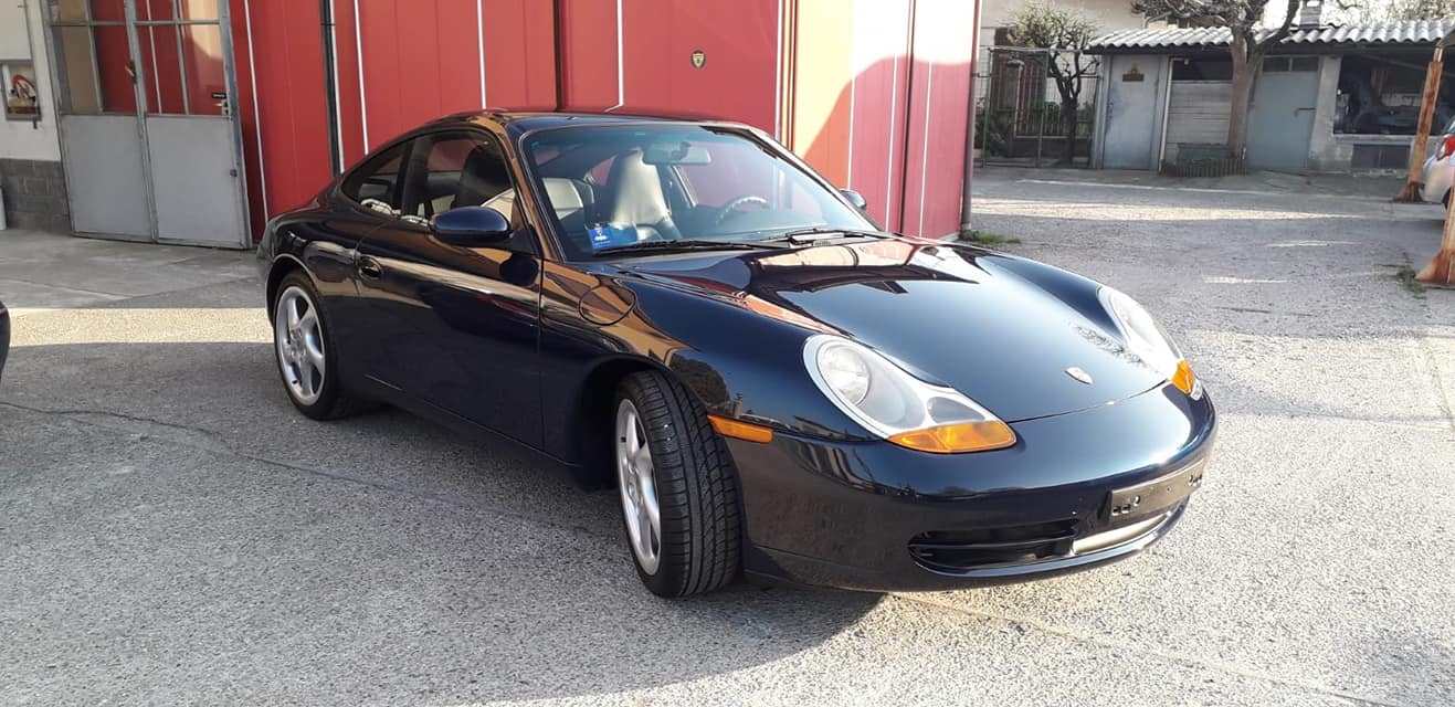 Carrozzeria auto d'epoca sportiva