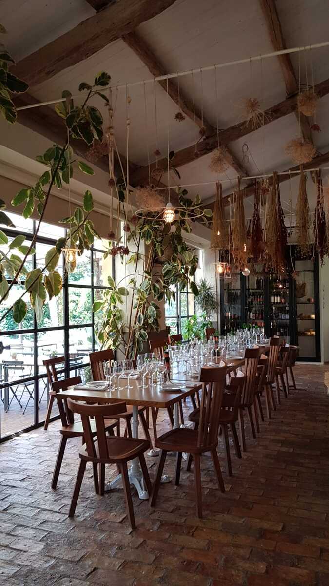 Wunderschöne Atmosphäre im Restaurant des Castello di Serragiumenta