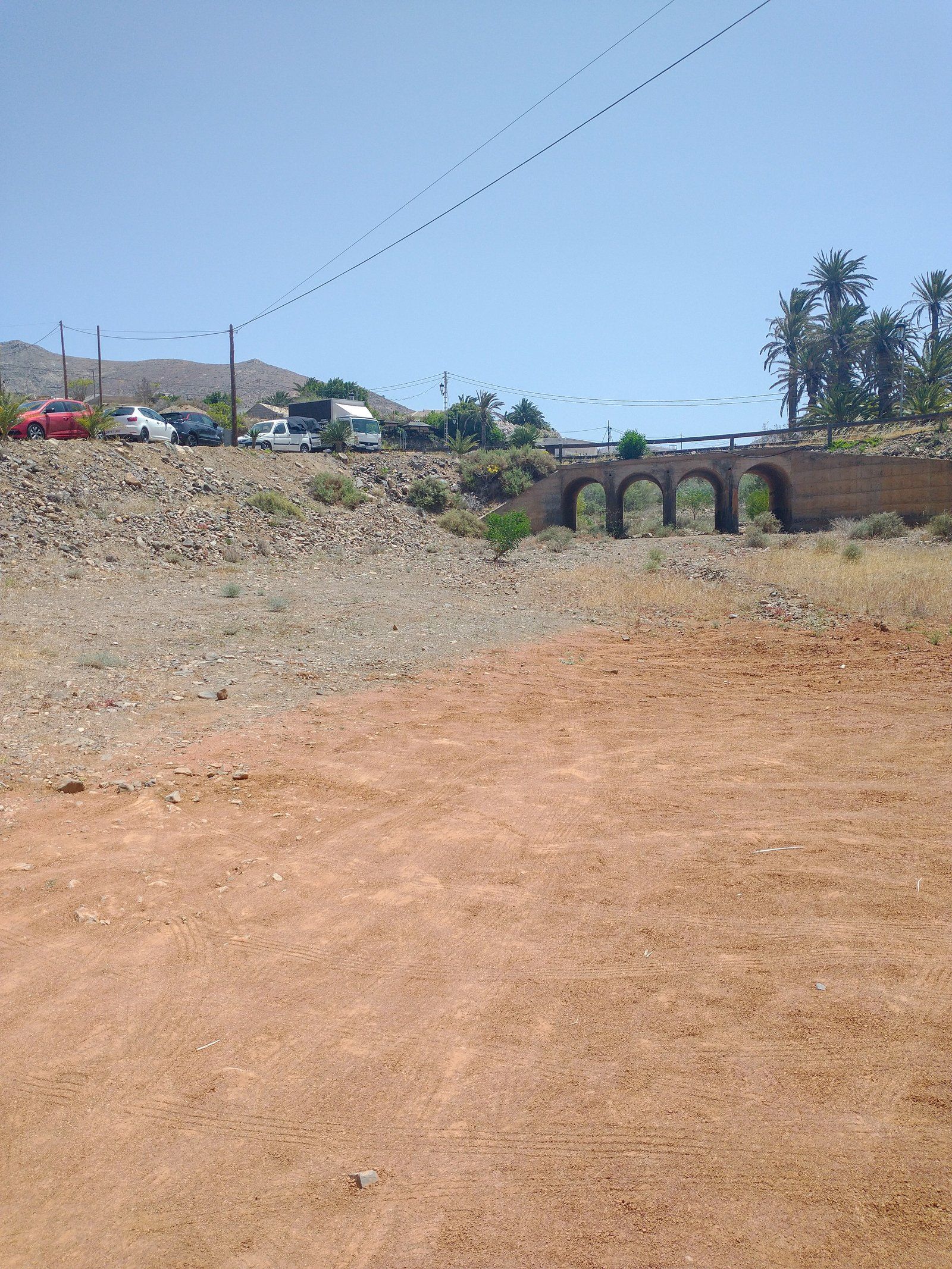 Parkplatz in Vega de Rio Palmas für den Start zur Wanderung zur  Kapelle Ermita de la Pena
