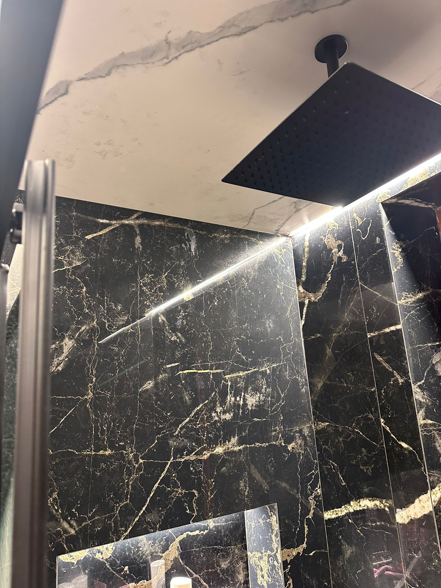 rivestimento interno bagno