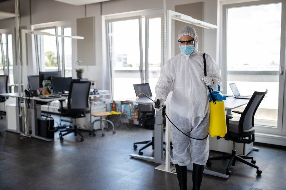 sanificazione di un ufficio
