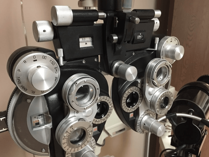 eye examination machine