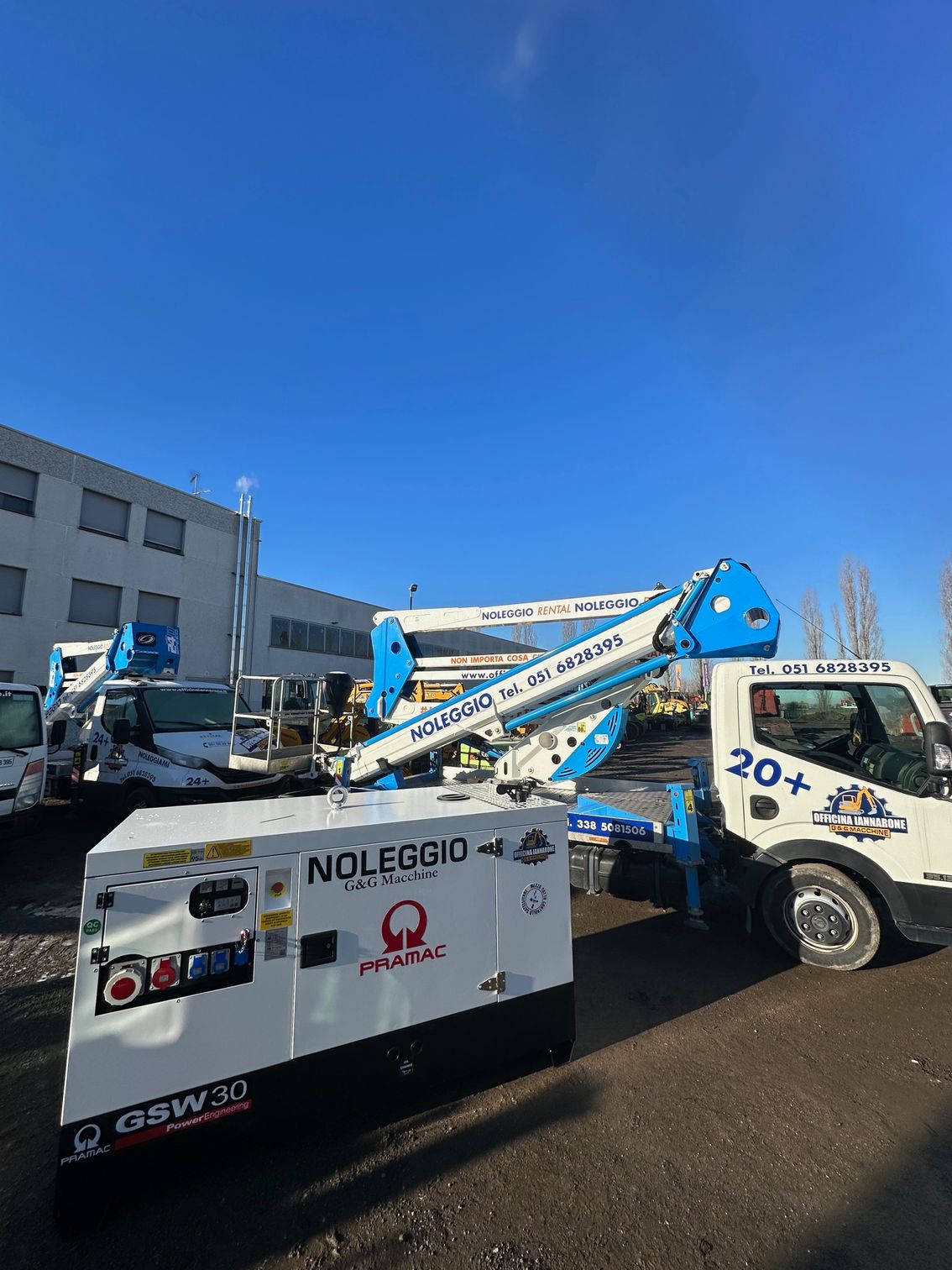 automezzi per il movimento terra dell'azienda