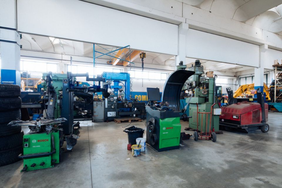 interni dell'officina