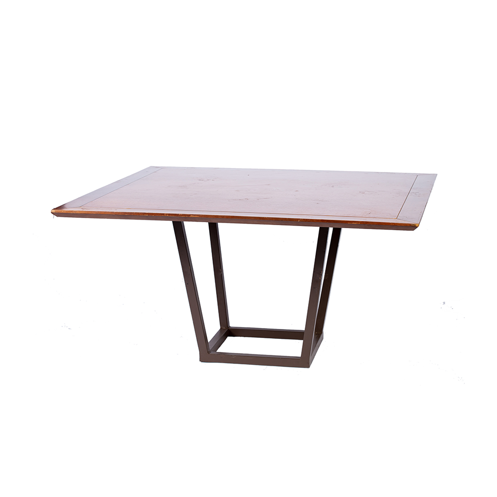 Tampo Milano com Pé Mesa Quadrado Marrom