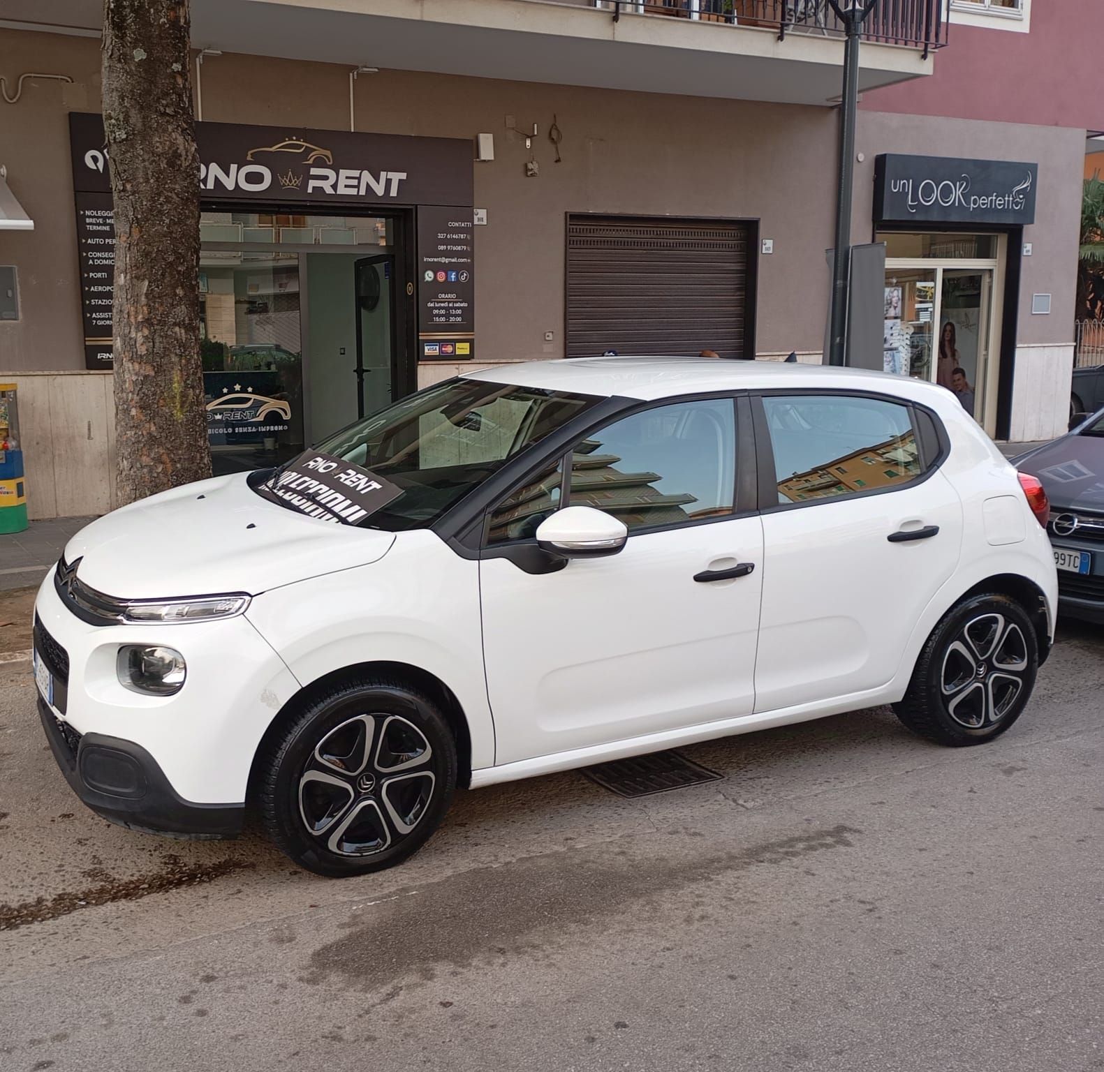 automobile a noleggio