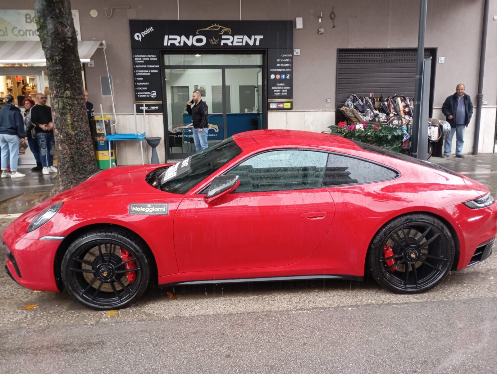 noleggio auto di lusso senza conducente