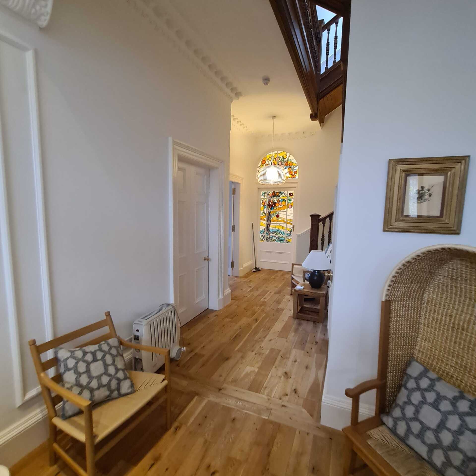 A picture of a domestic property interior painted in white by painters and decorators Edinburgh