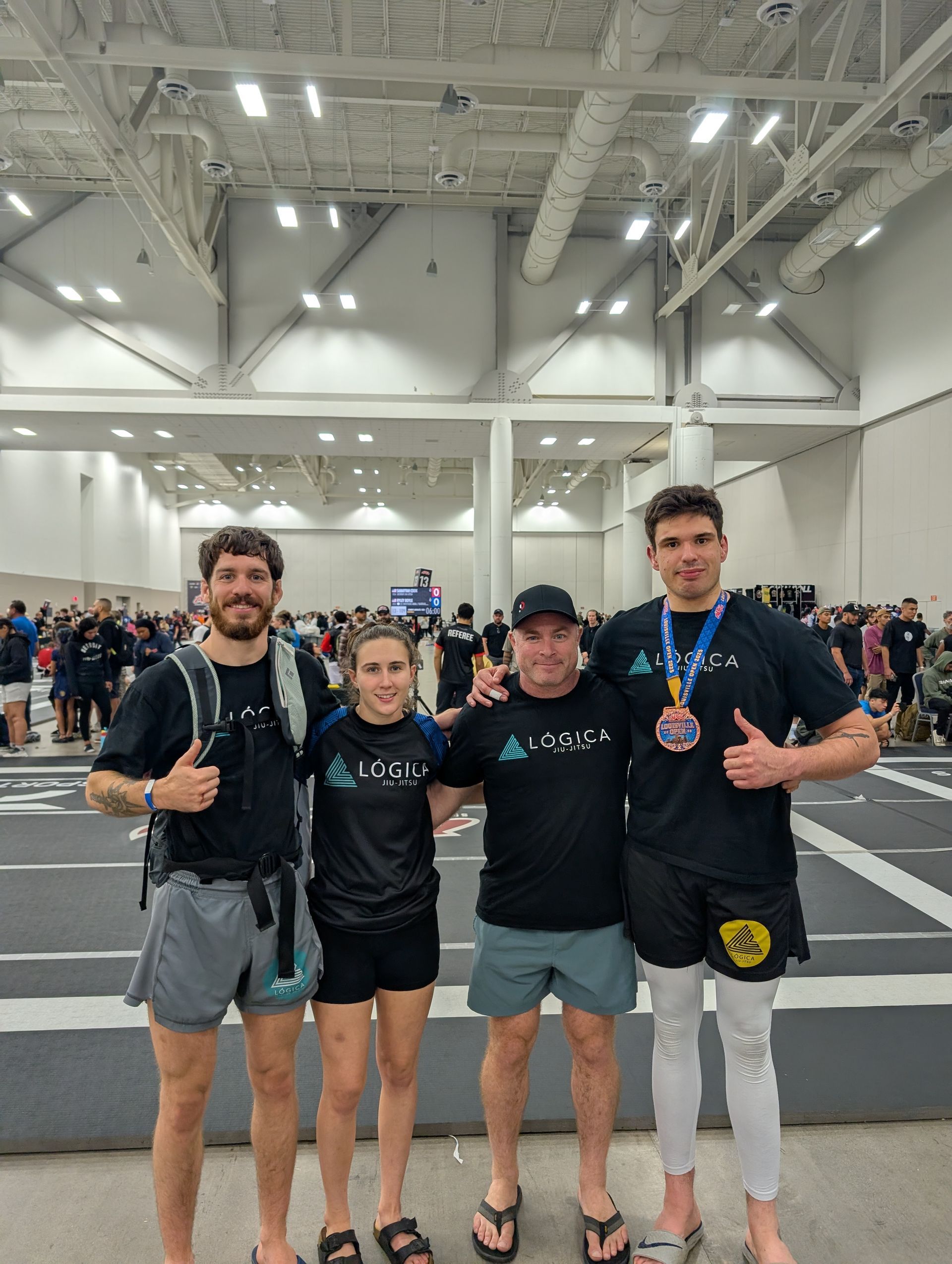Families training NoGi grappling at Lógica Brazilian Jiu-Jitsu in Chattanooga, TN.