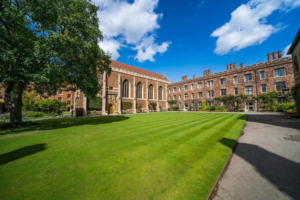 Higher Education Campuses — Aurora, IL — Hansen's Motel