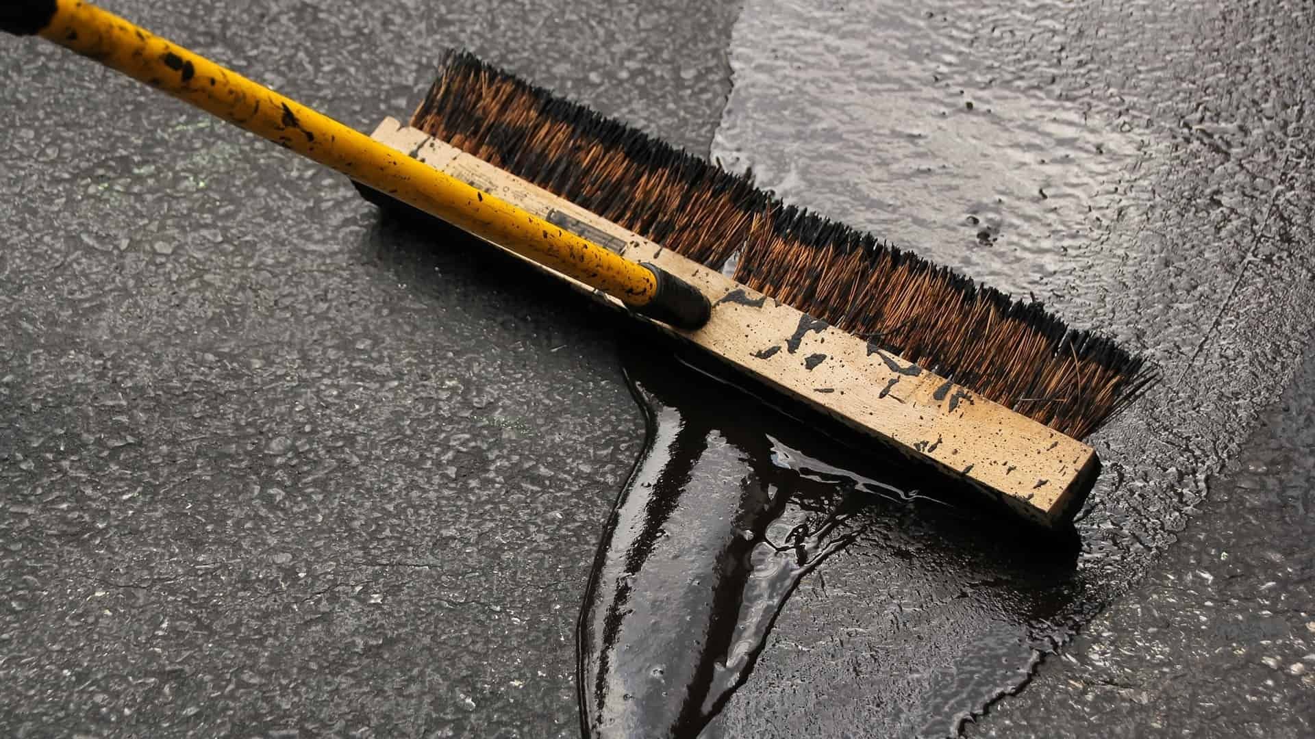 Cracked asphalt in need of repair services from Tates Creek Paving near Lexington, Kentucky (KY)