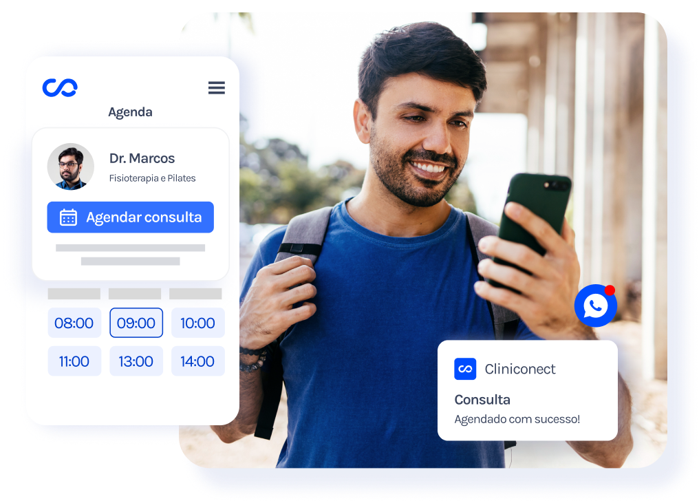 Um homem com uma mochila está olhando para seu celular.