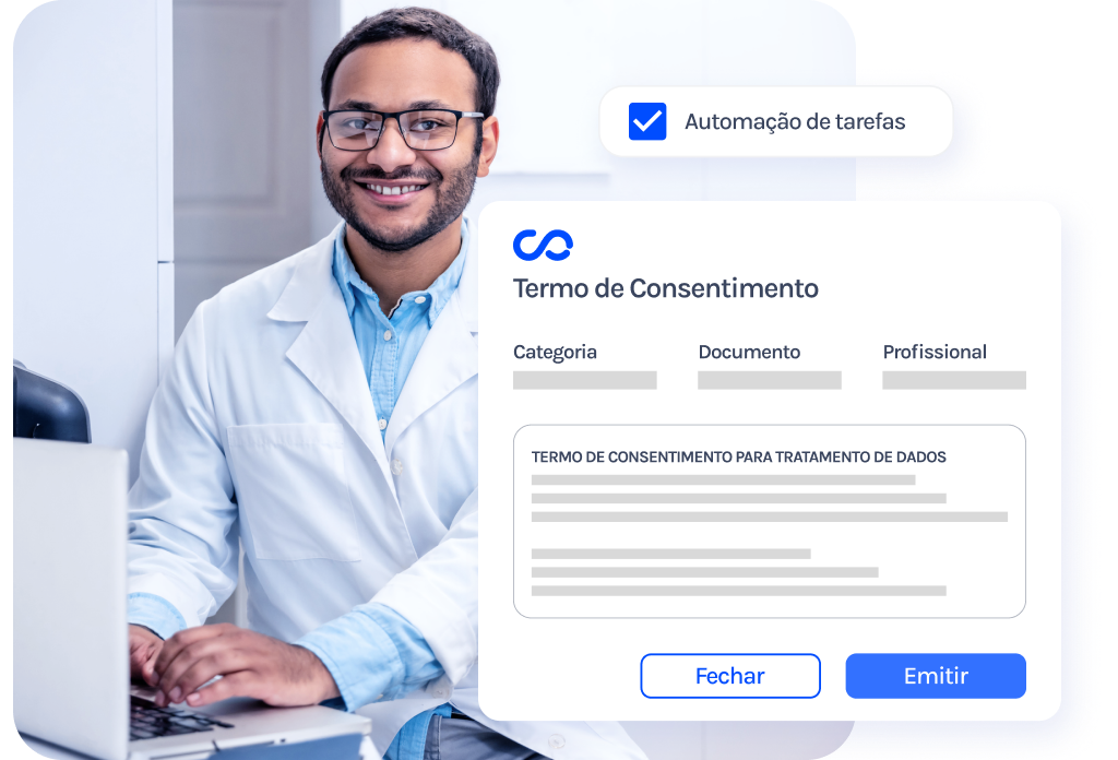 Um homem de jaleco está digitando em um laptop.