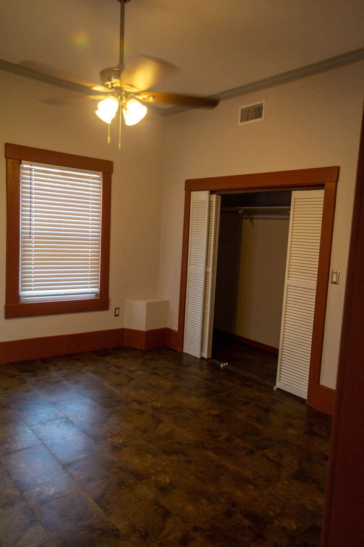 315 Quapaw Street Springs Manor Apartments