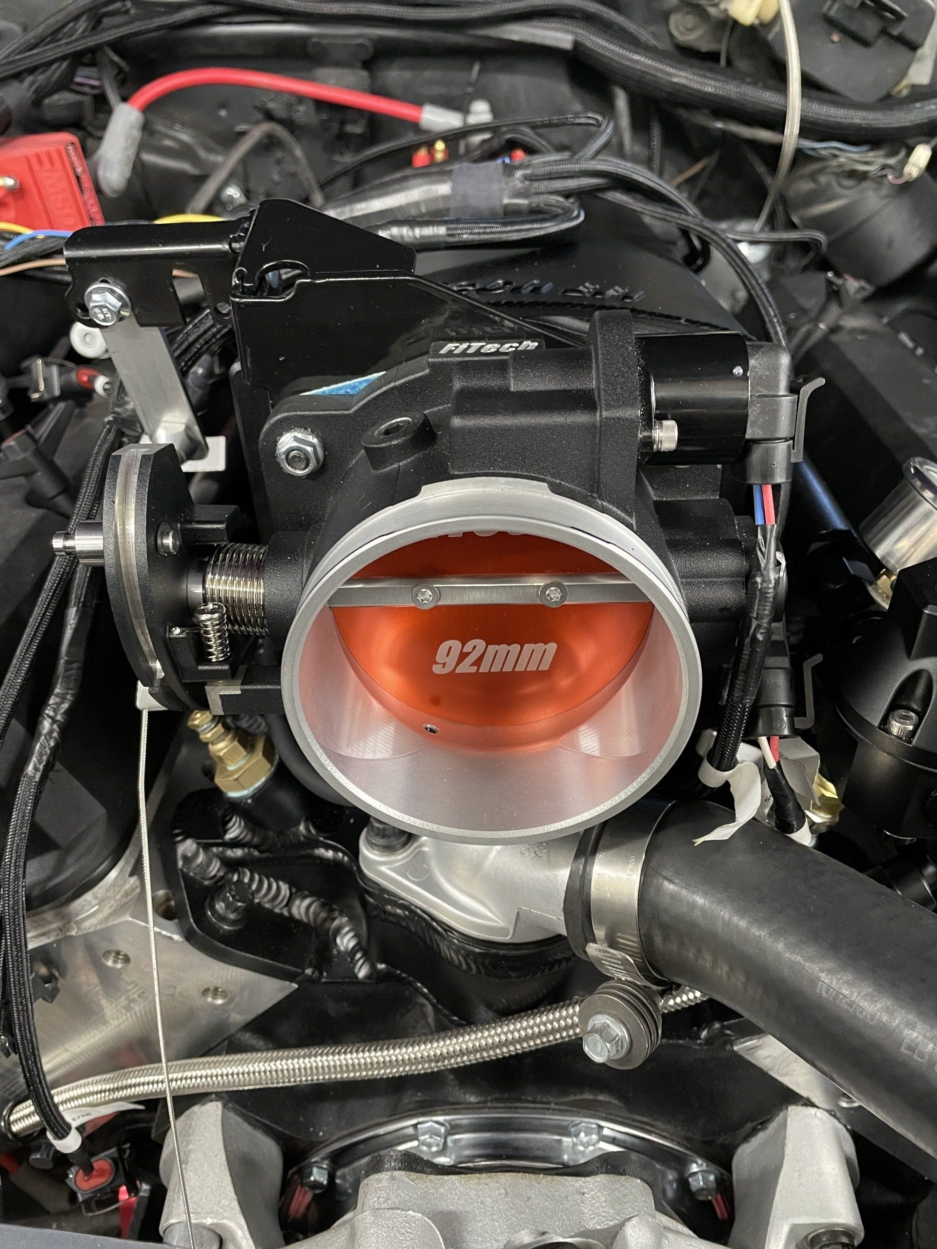 v8 motor intake mainfold