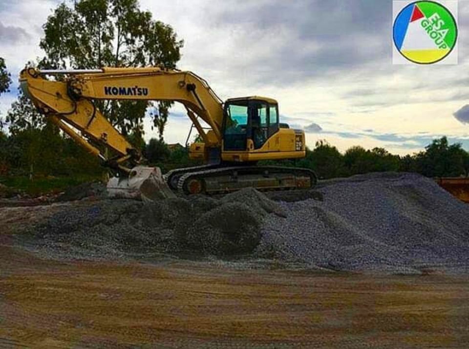 Macchinario edile - Trasporto a discarica di rifiuti edili