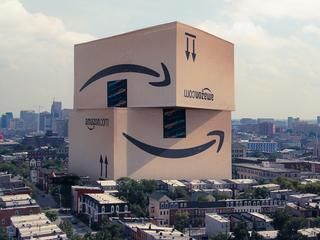 amazon building LED lights effect