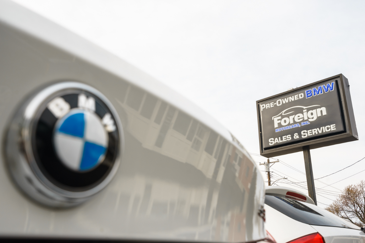 BMW TRUNK ROUNDEL  Image | Foreign Motorcars Inc.