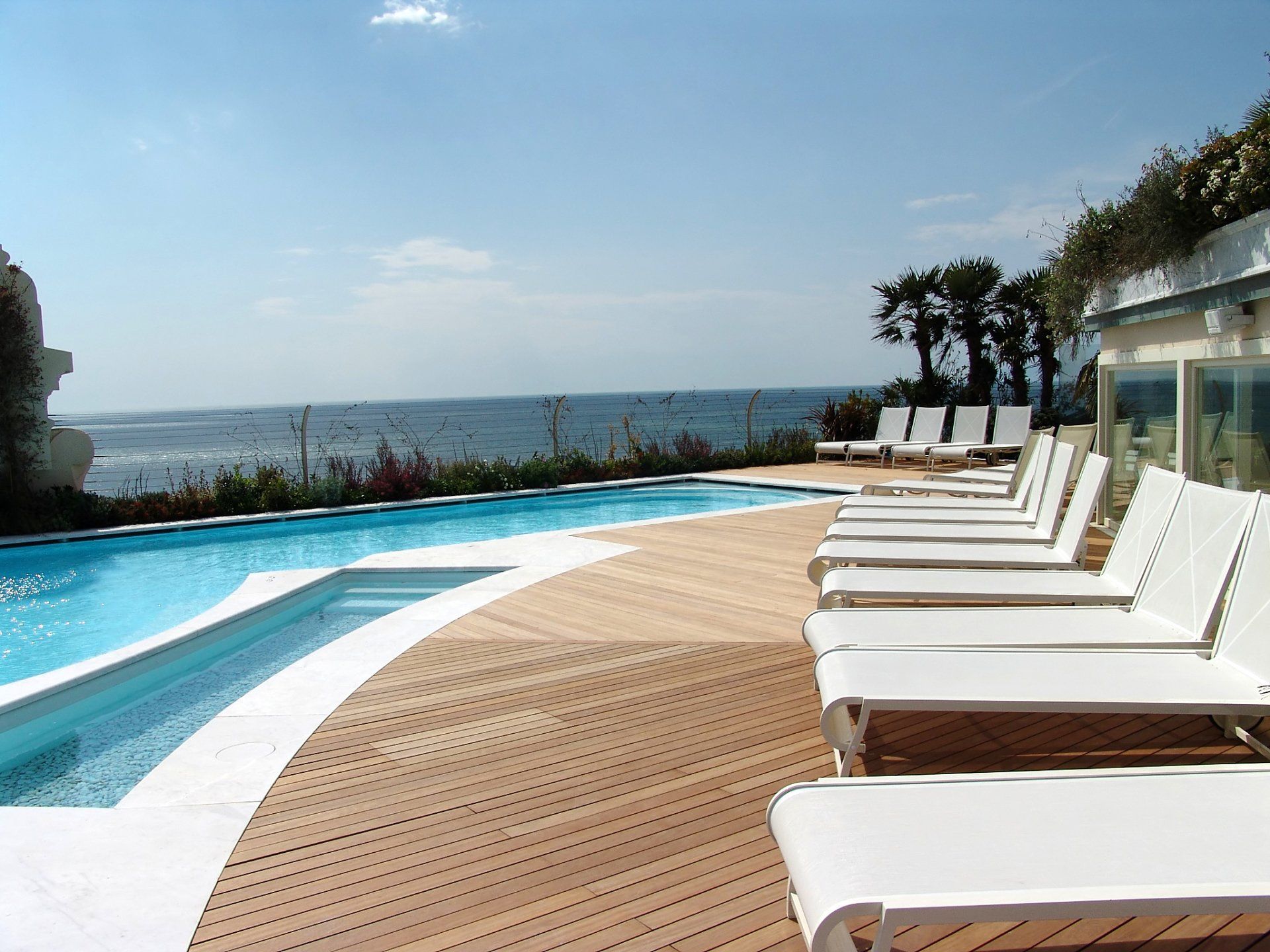 Realizzazione di piscina privata a Modena