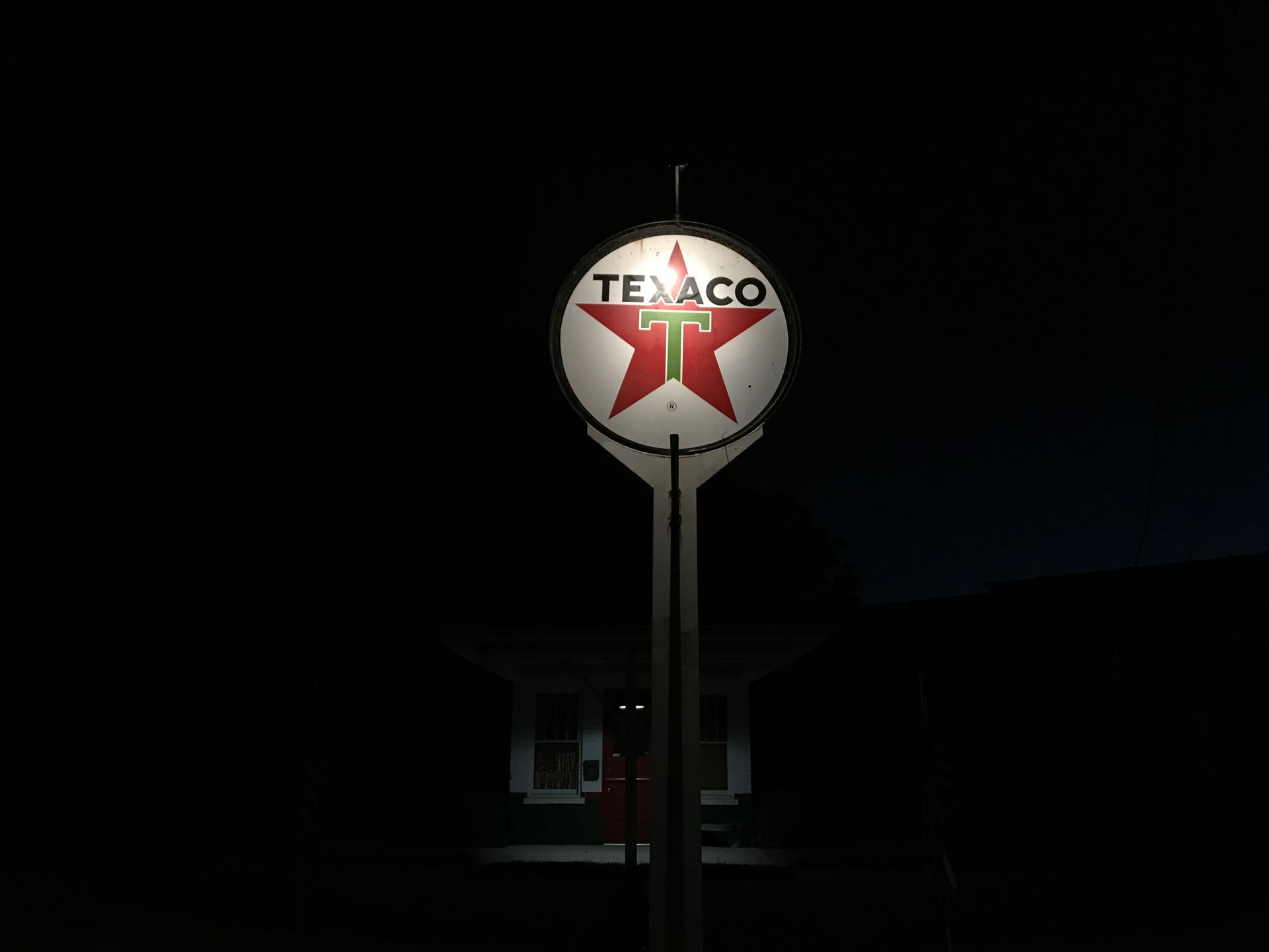 Lowertown Paducah Texaco Station at Dawn