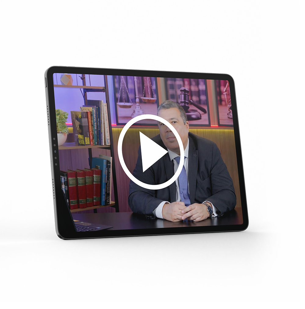 Um tablet verde e roxo com as palavras vivendo esse mundo digital nele.
